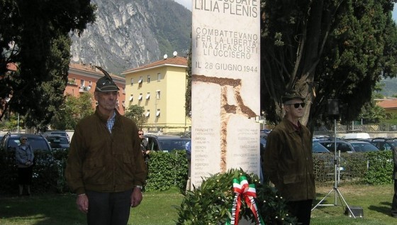 La stele che nel parco della Liberta di Riva del Garda ricorda i Martiri del 28 giugno (Foto dal sito ufficiale)