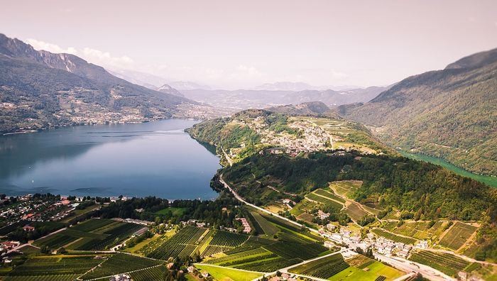 Lago di Caldonazzo e Levico panorama Tenna (Foto dal sito ufficiale / Ph. StoryTravelers)
