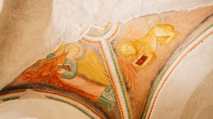 Chiesa dei Santi Pietro e Paolo, Brentonico (Foto di L. Matassoni)