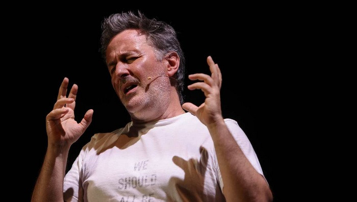 - (Immagine da libretto / particolare)