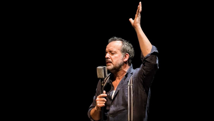 - (Immagine da libretto / particolare)