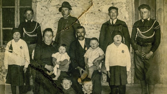 - (Immagine da locandina / particolare)