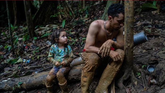 - (Immagine da locandina / particolare)