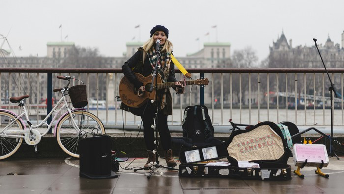 - (Immagine da locandina / particolare)