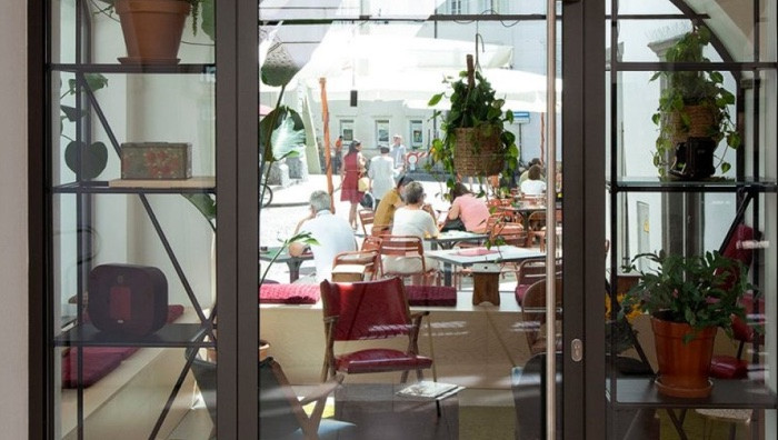 - (Immagine da locandina / particolare)