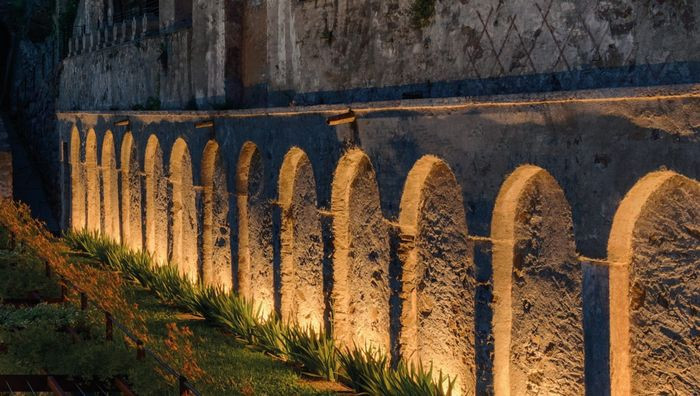 - (Immagine da locandina / particolare)